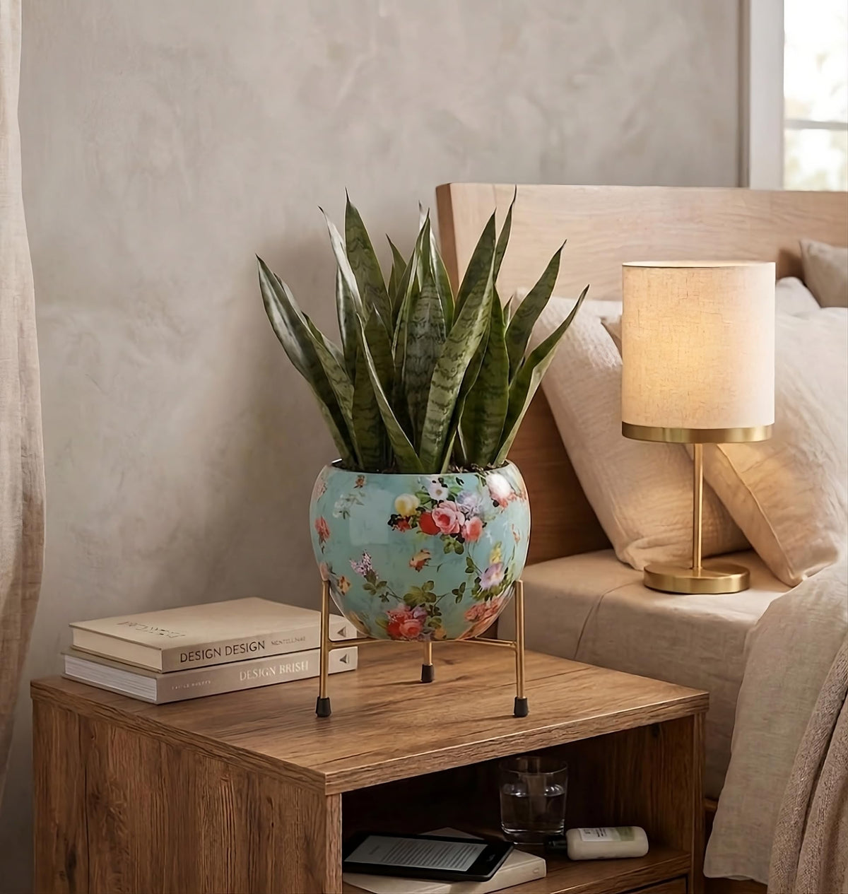 Floral design Pot with Stand