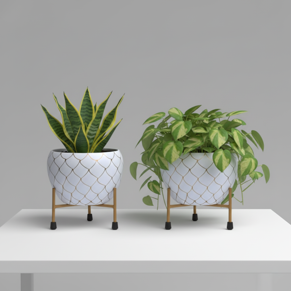 Geometric Checks Planter pot with Stand